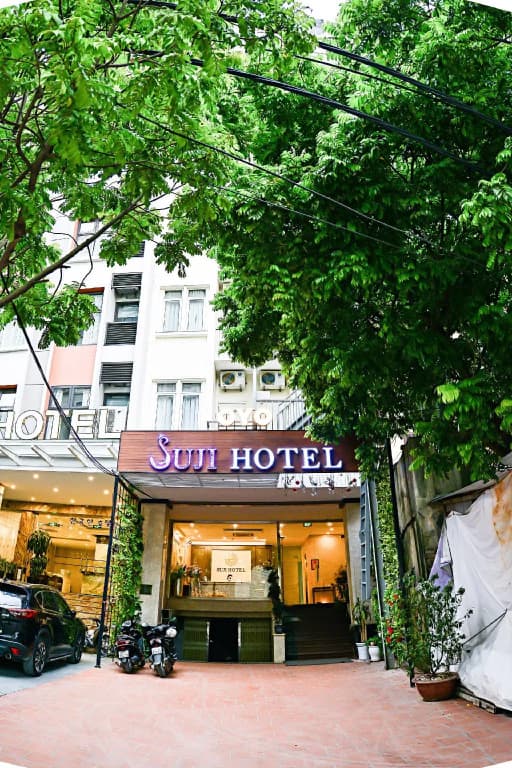 Suji Hotel - photo 1