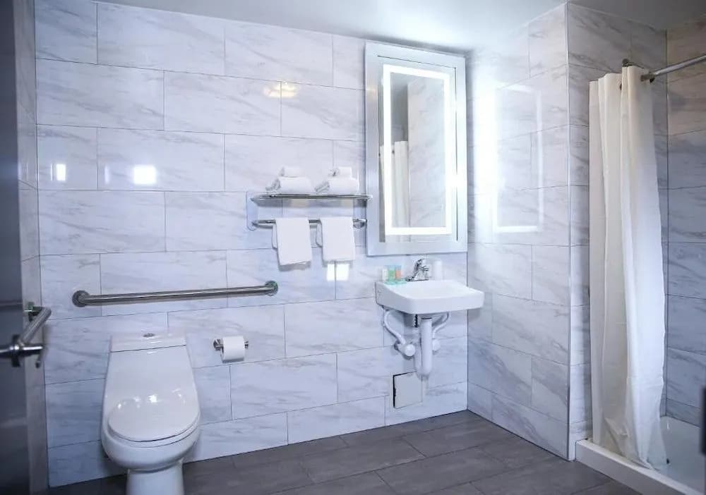 Vybe Hotel - photo 7