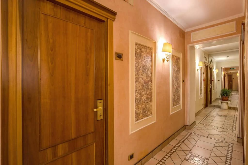 Hotel Montreal - photo 13