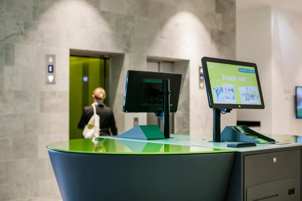 ARCOTEL Donauzentrum - photo 26