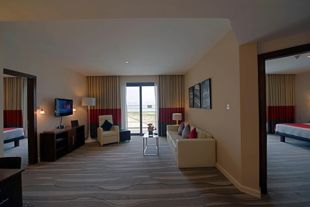 Staybridge Suites Abu Dhabi Yas Island by IHG Hotel - photo 14