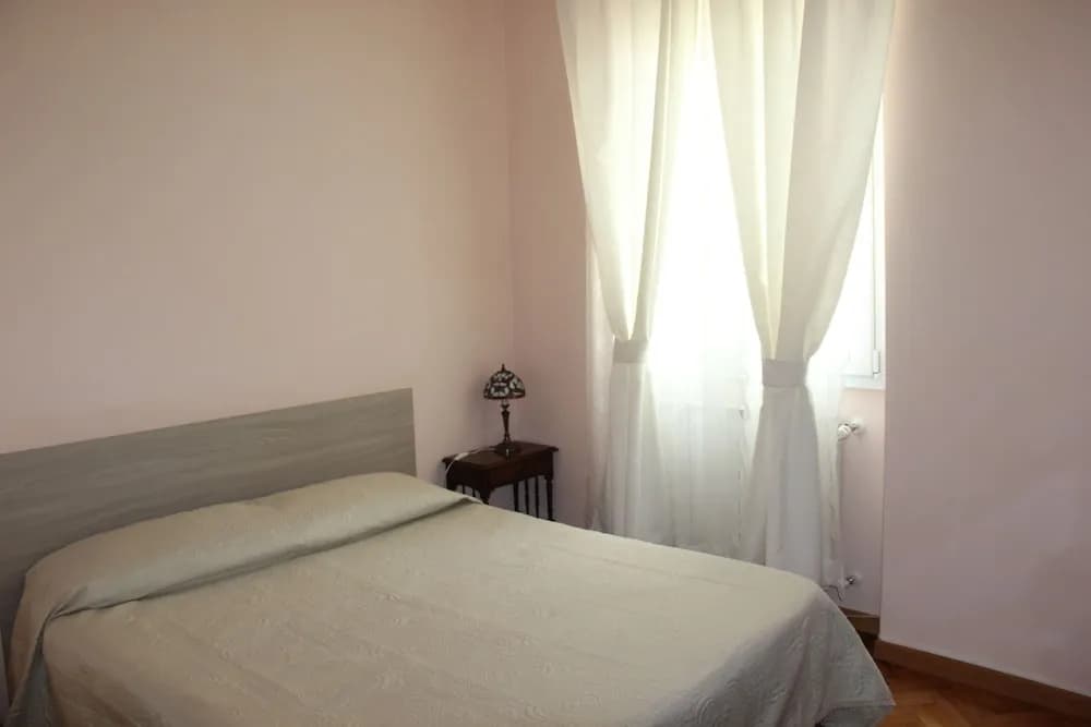 Florence Moreno's Home - photo 22