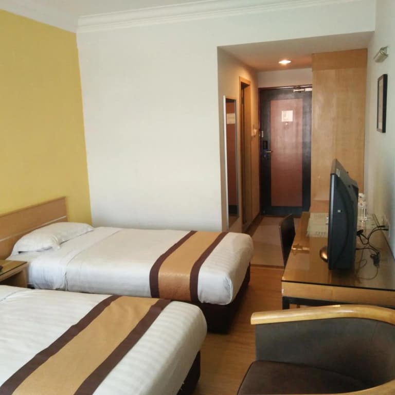 Tang Dynasty Lodge Tuaran - photo 8