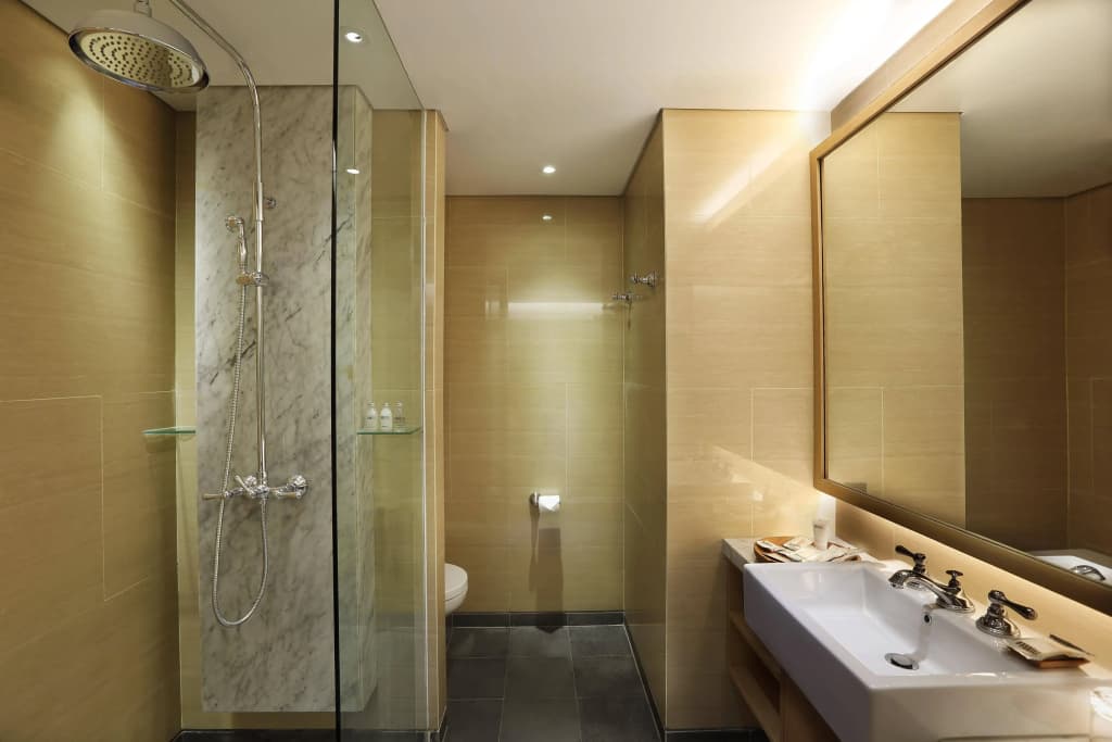 Ossotel Legian Bali - photo 9