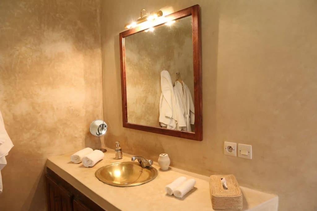 Riad Adika - photo 11