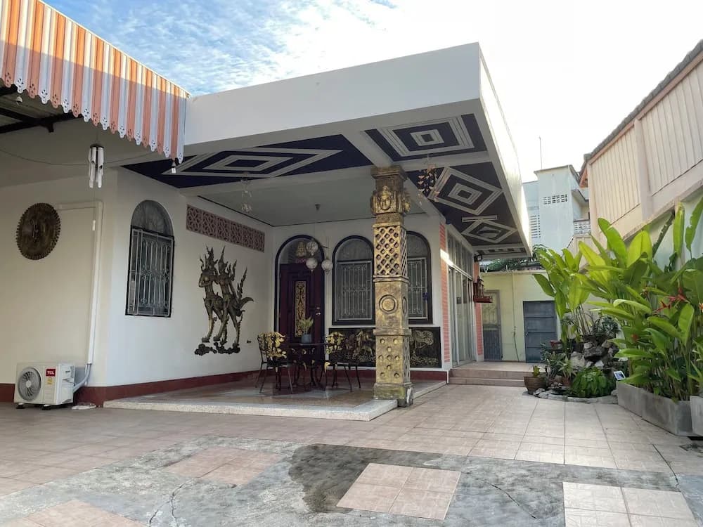 Lotus House Phuket - photo 1