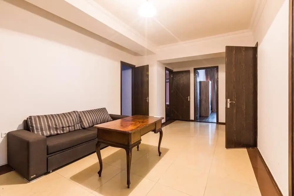 Apartment on Chikobava str. - photo 10