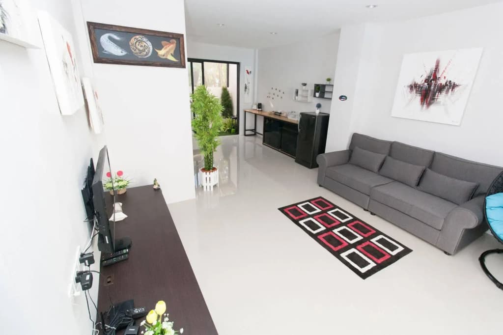 Mom House - photo 2