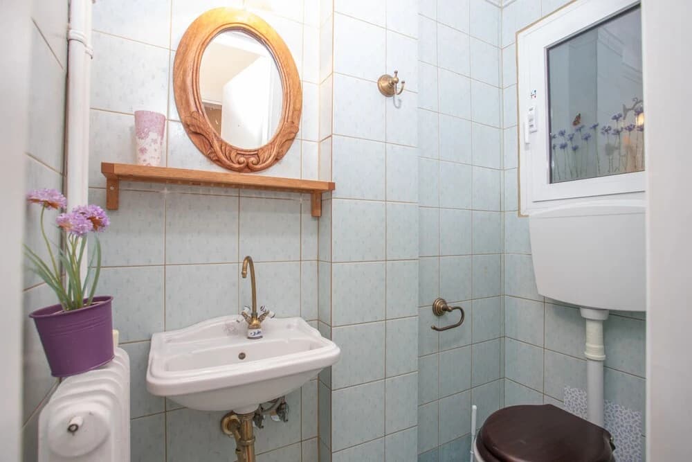 Beautiful 3rd floor flat - photo 8