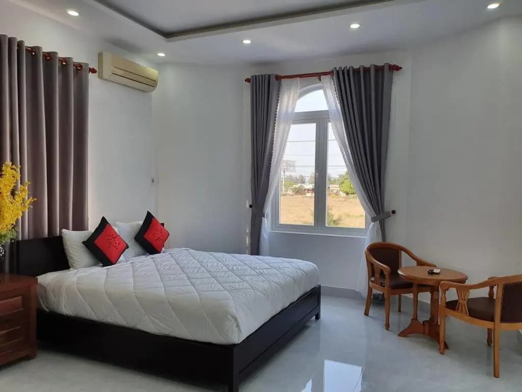 edenroc nha xanh - main photo