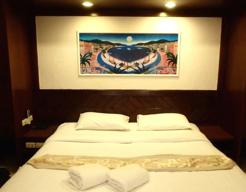 Karon Café Inn - photo 4