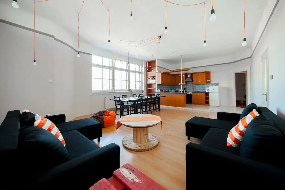 Astoria Apartment - photo 12