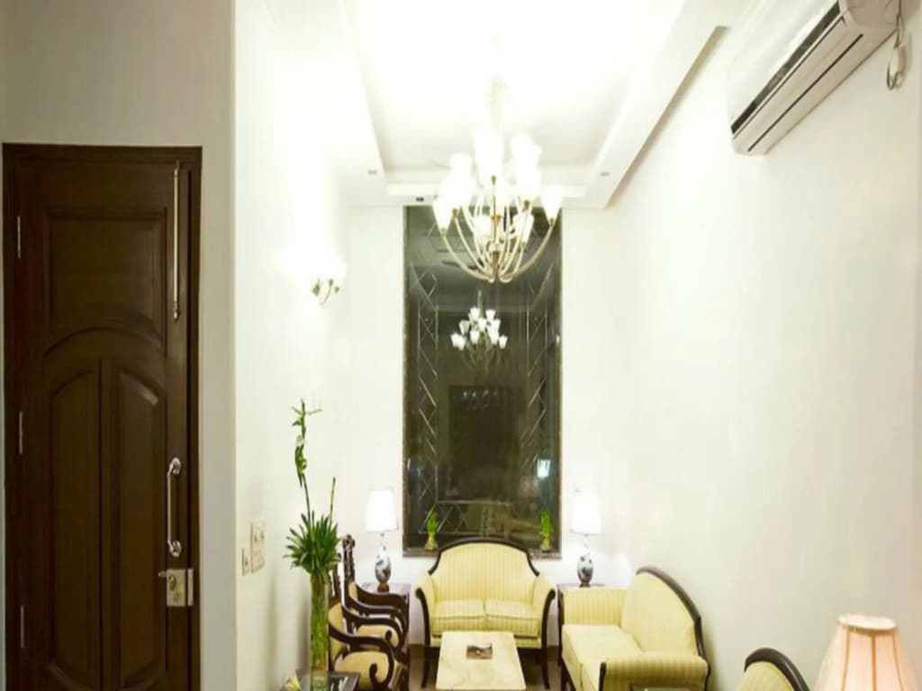 Evergreen Suites Defence Colony - photo 2