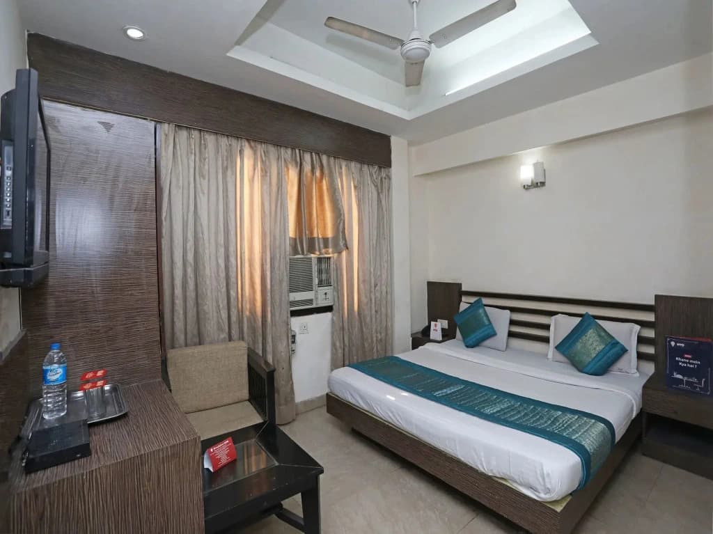 Hotel Aman Inn - photo 4