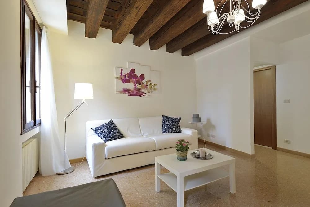 Venier 2 - main photo