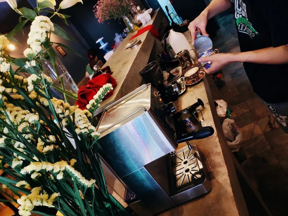 Znap's hostel and Café - photo 13