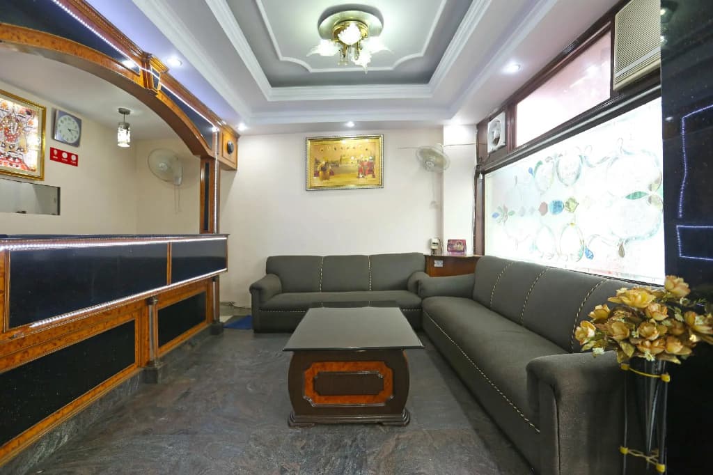 OYO 6886 Hotel Gold Palace - photo 2