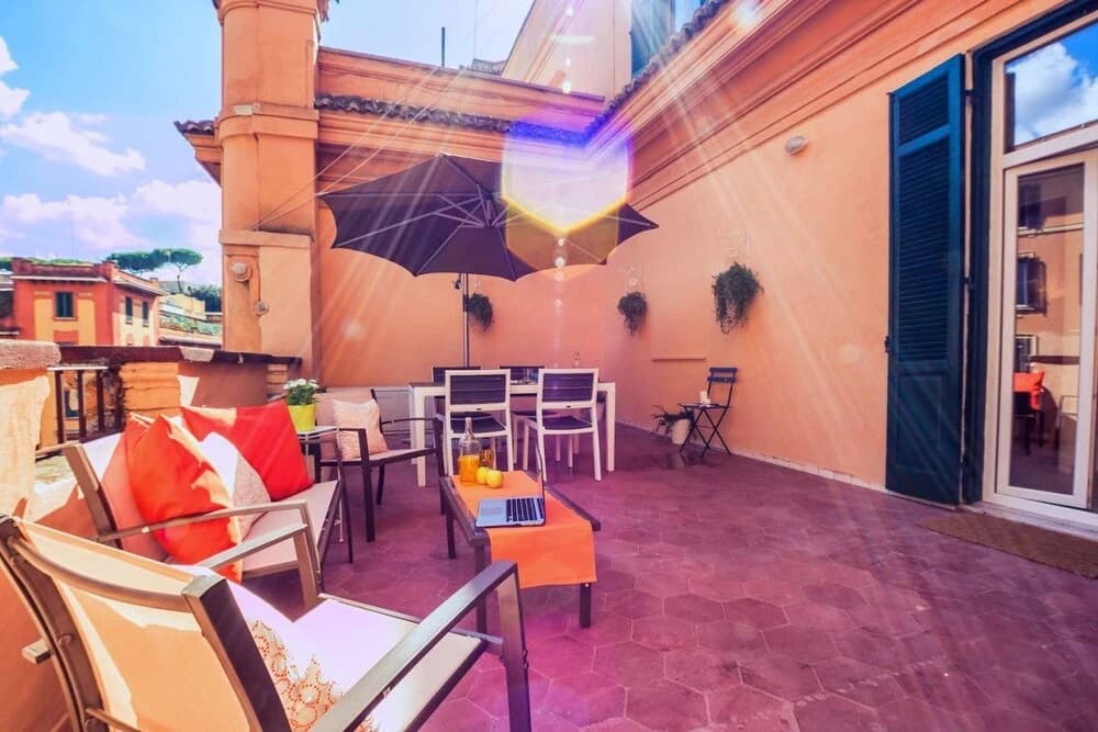 Romantic Flat With Large Terrace Close to S. Peter - photo 13