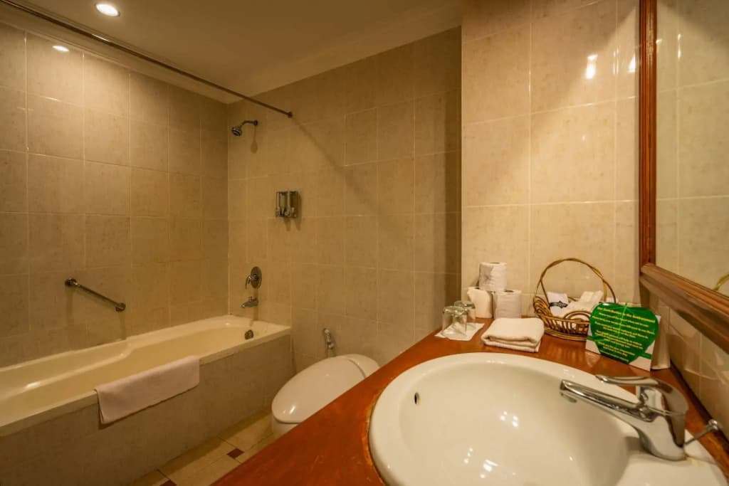 Sun Inns Hotel - photo 43