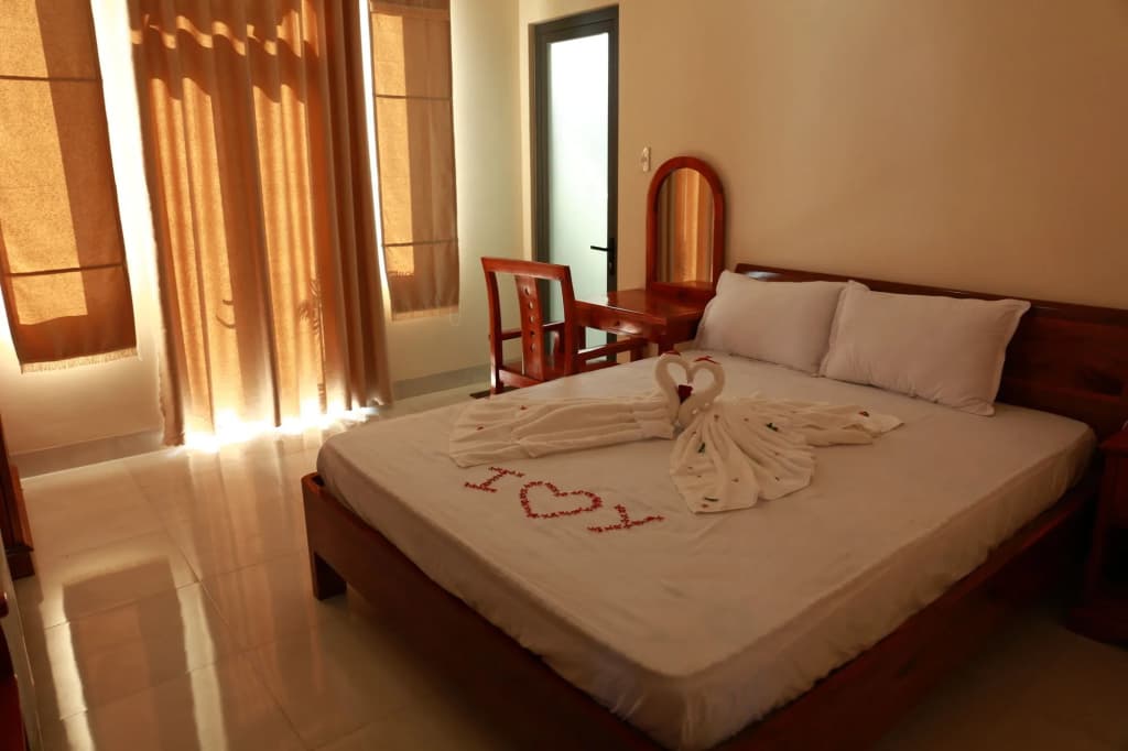 Lien Thong Hotel - photo 4