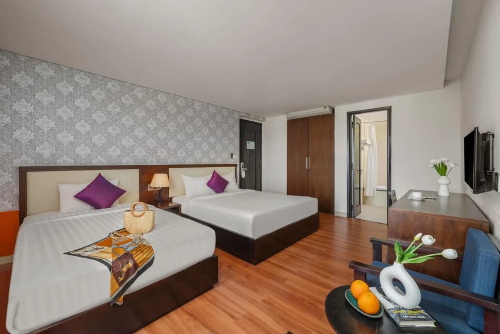 Bantique Hotel - photo 2