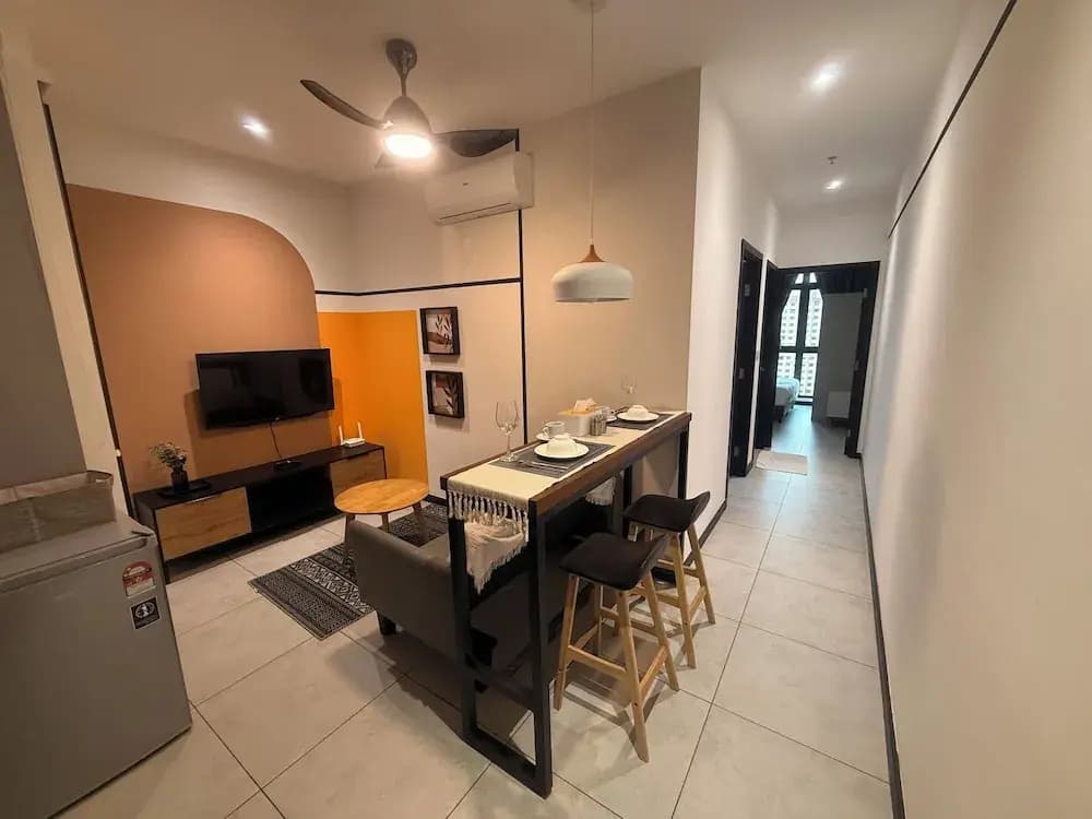 Downtown Retreat 2BR at Neu Suites - photo 20