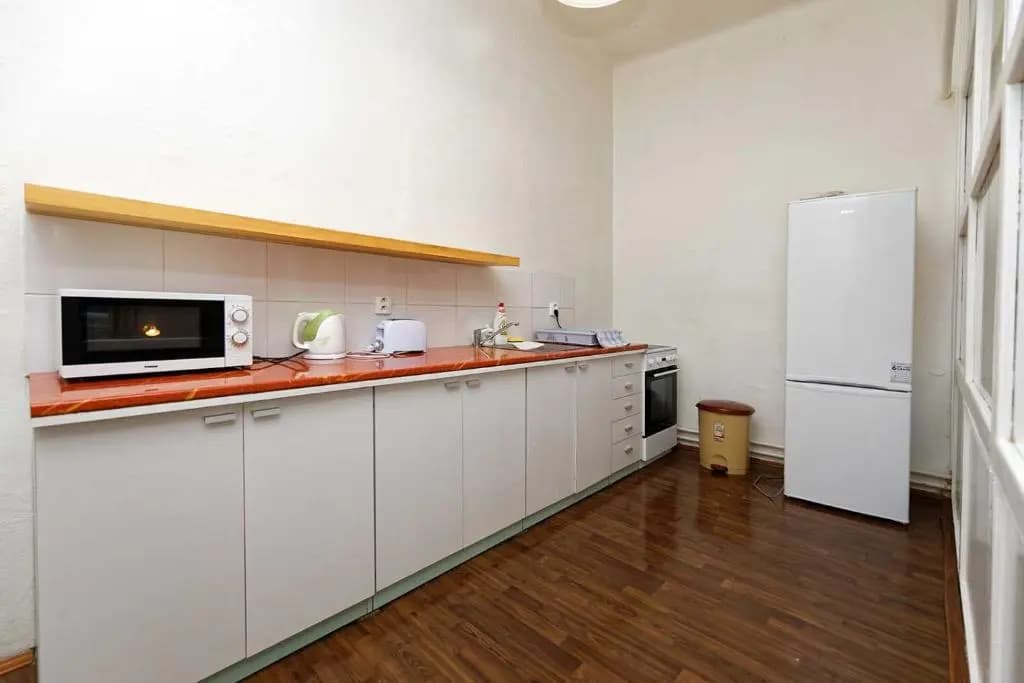 Peter's Tower Apartments - photo 17