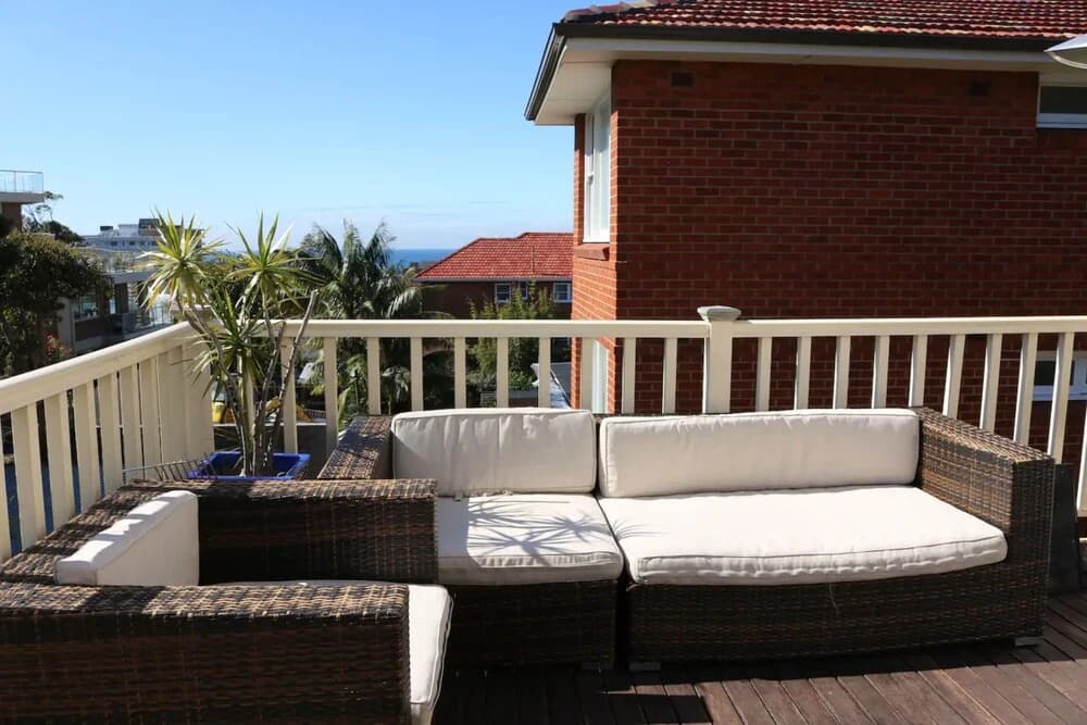 Spacious 4 Bedroom Seaside Gem - photo 19