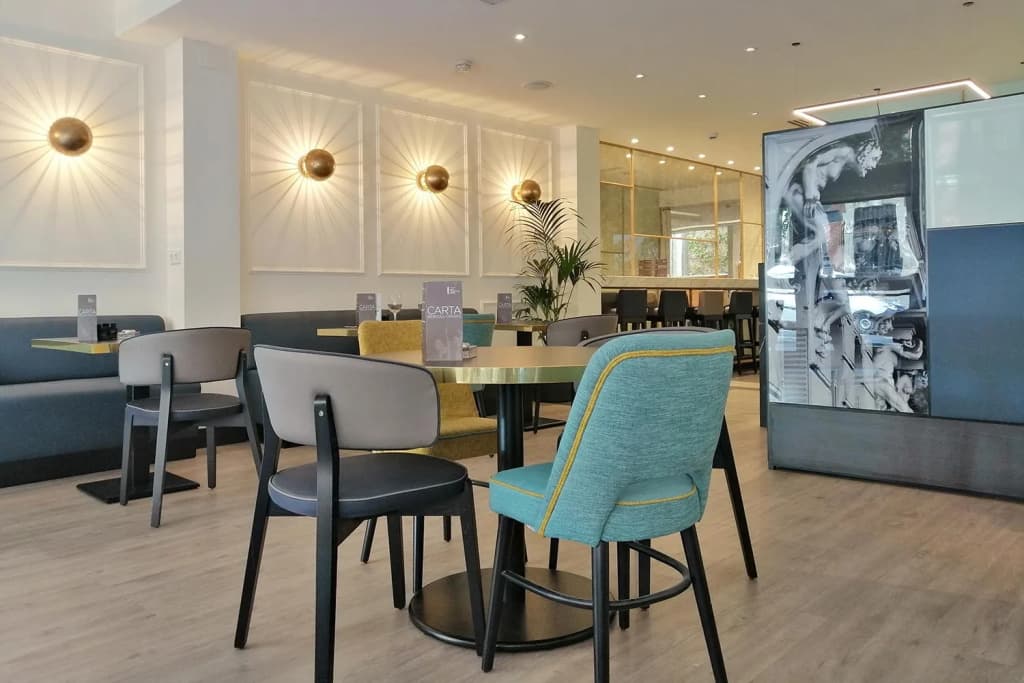 Gran Versalles Hotel - photo 11