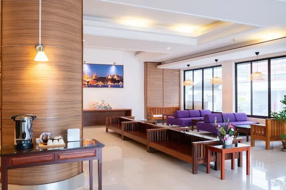 The President Hotel at Chokchai 4 - photo 22