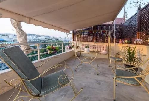 Top Floor Studio Near Metro - photo 7