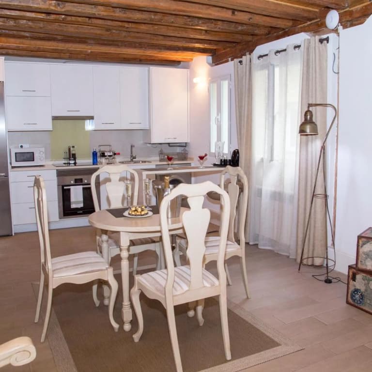 Oriente Palace Apartments - photo 34