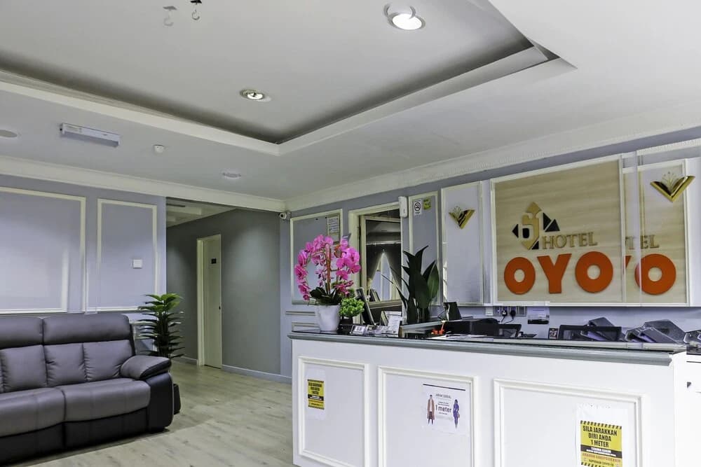 61 Hotel by OYO Rooms - main photo