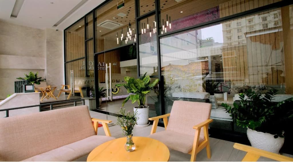 Royal HPM Hotel - photo 5
