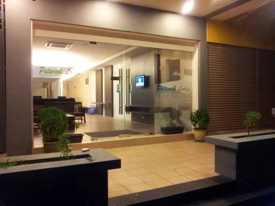 Petanak Lodge - photo 2