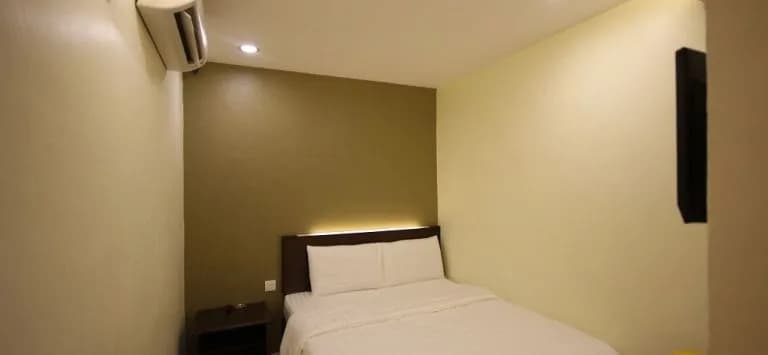 88 Hotel - photo 4