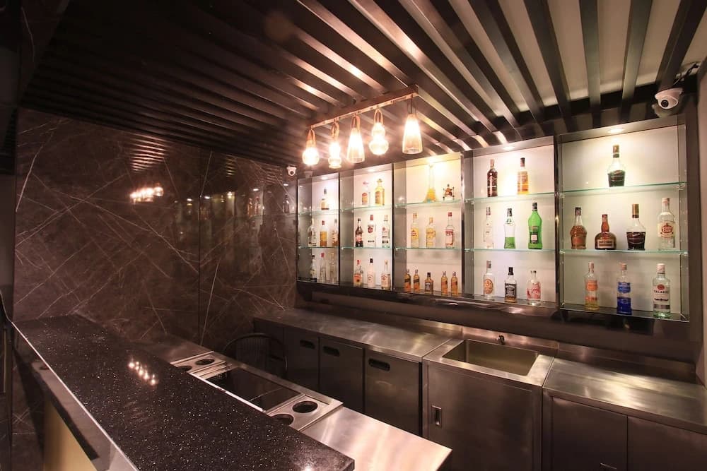 Pratunam Atrium Hotel - photo 16