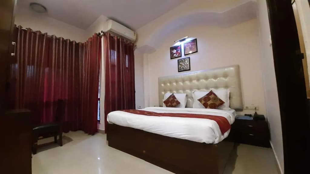 Krishna Inn - photo 2