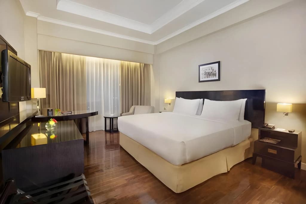 Royal Kuningan Hotel - photo 40