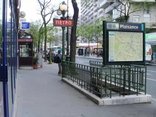 NEW ! Outstanding 2BR & 1BR Apt in Paris 15 - photo 8
