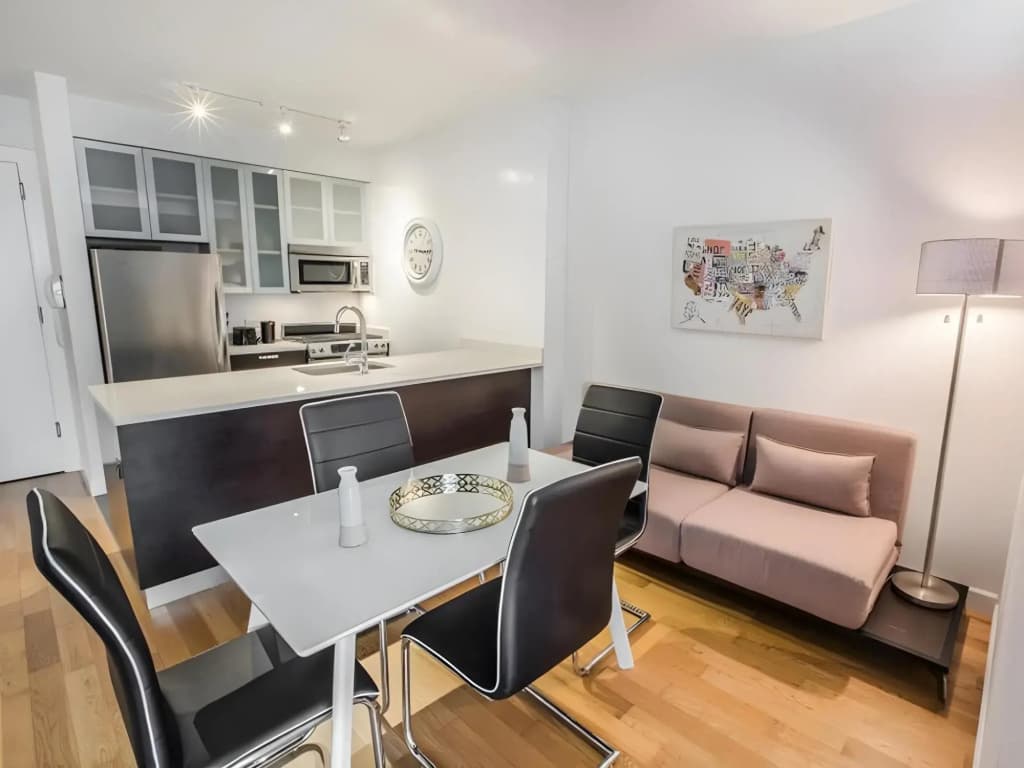 NY Away - Central Park UWS 2-Bedroom - 14D - photo 5