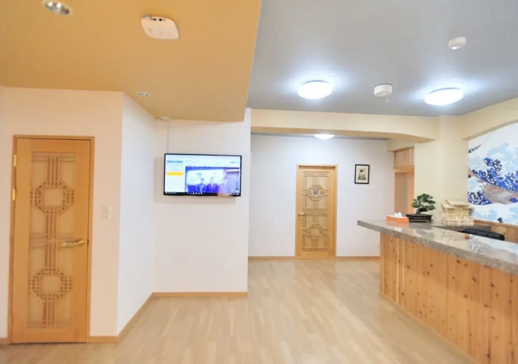 Holiday View Inn - photo 3