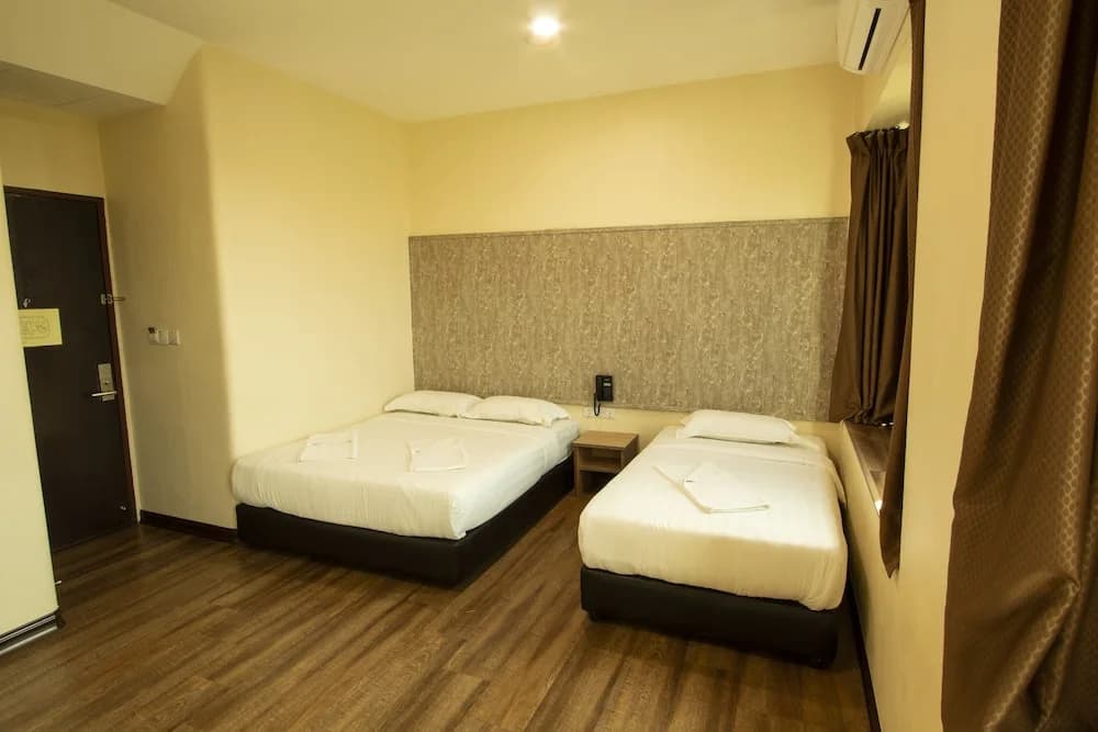 Expo Hotel - photo 5