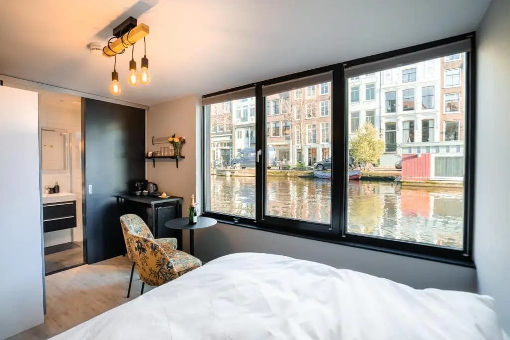 2 Houseboat Suites Amsterdam Prinsengracht - photo 4