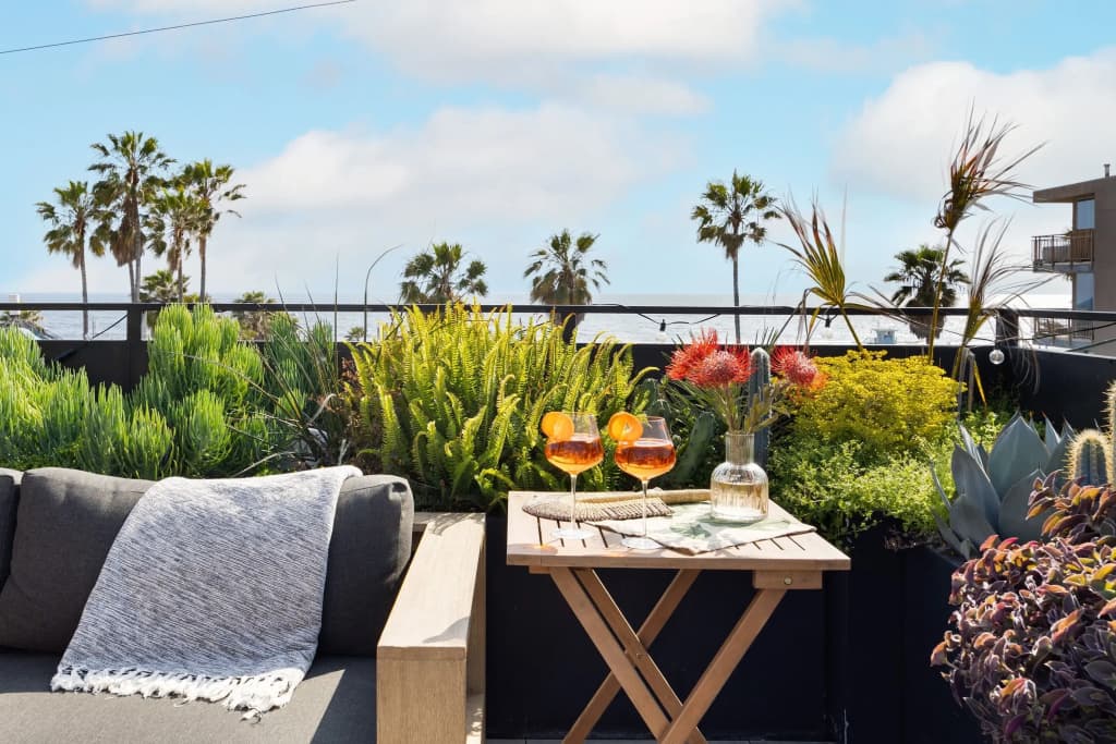 Venice View by Avantstay Walk to Venice Beach Rooftop, Ice Bath, Luxe Design - photo 38