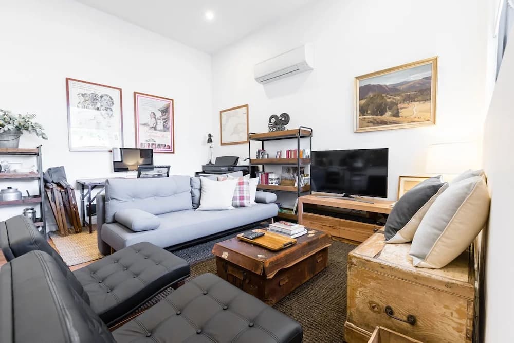 MURRAY, 1BDR Fitzroy Apartment - photo 4