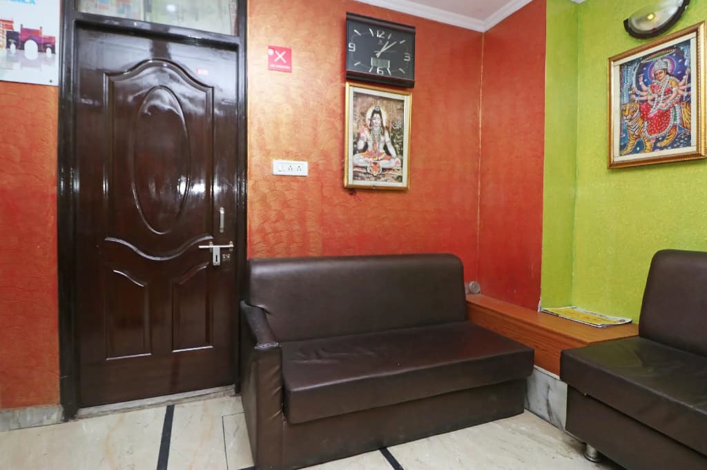 OYO 12739 Mahesh Inn - photo 12