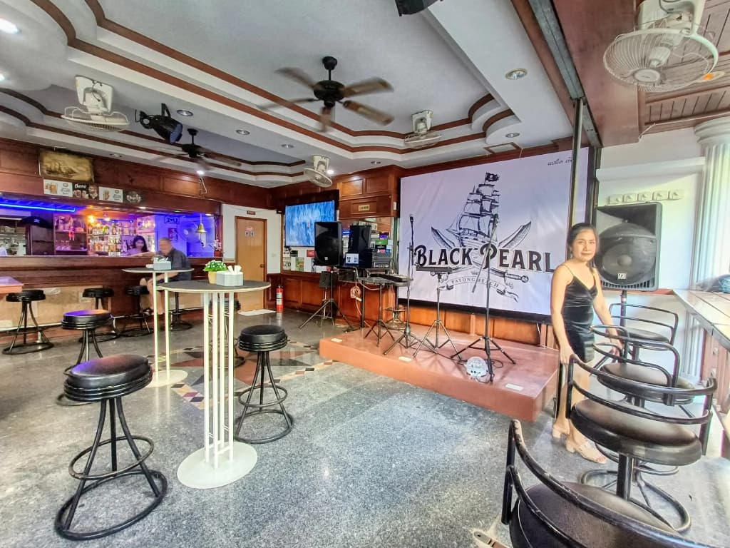 Hack Patong Beach Hotel - photo 2