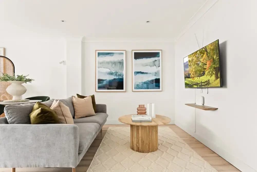 Chic Studio With a Pool and Moments From Shop - photo 5
