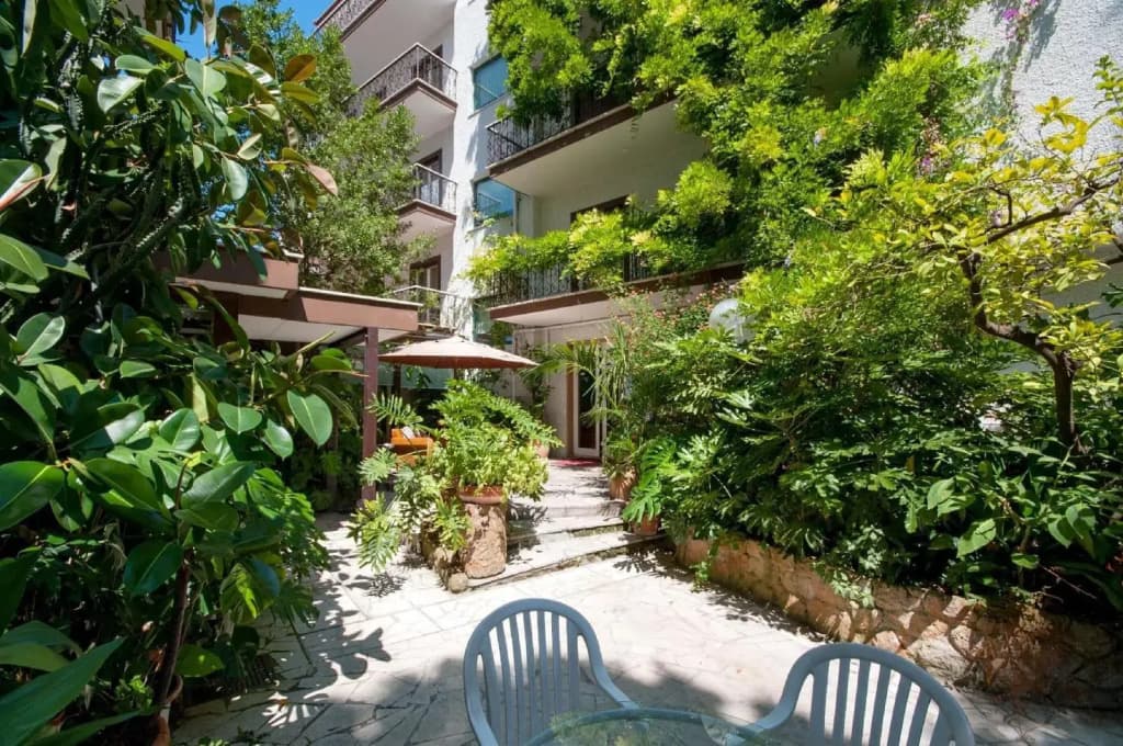 Hotel La Pergola - photo 23